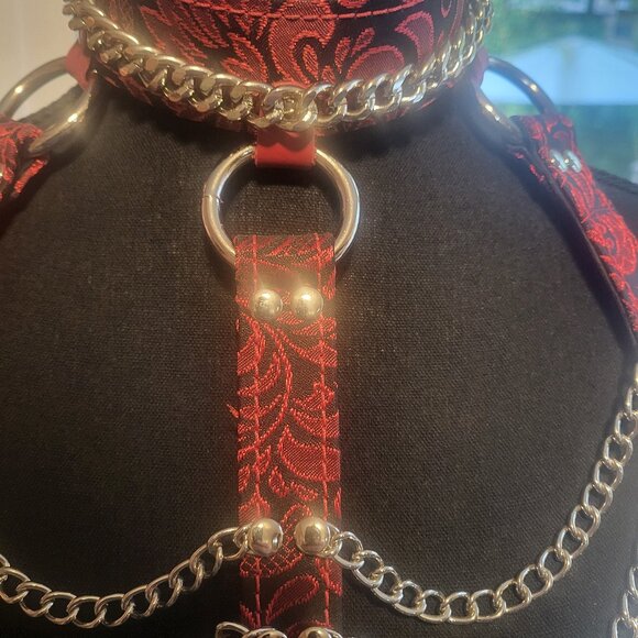NWOT Leather and Chain Chest Harness Bra - Picture 2 of 7